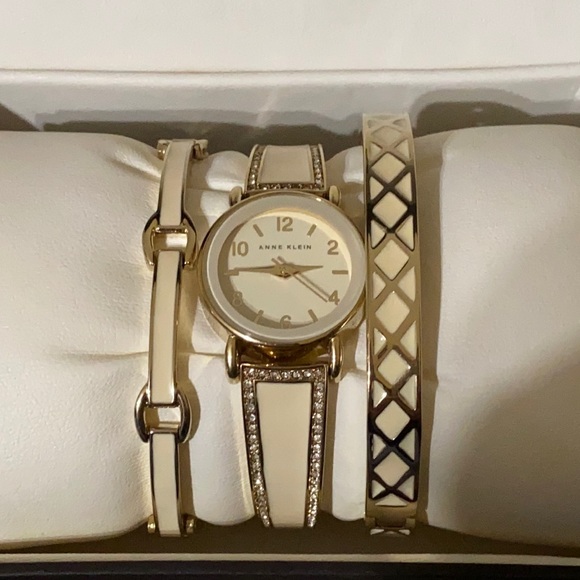 Anne Klein watch set - Picture 2 of 4